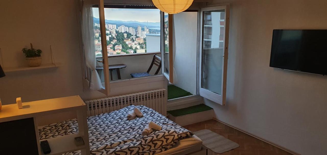 City Lights Penthouse Rijeka Buitenkant foto