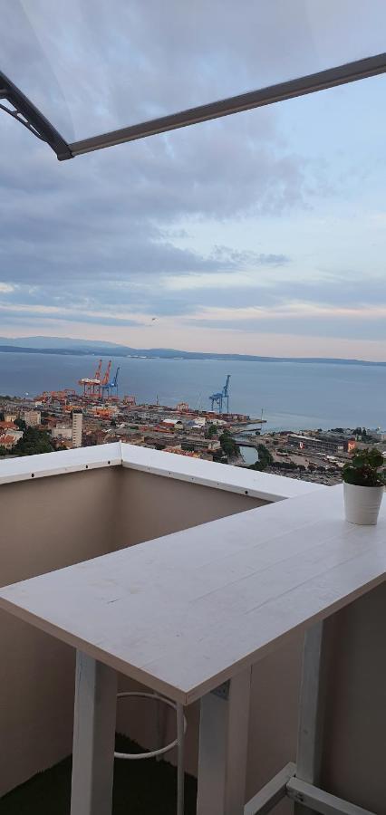 City Lights Penthouse Rijeka Buitenkant foto